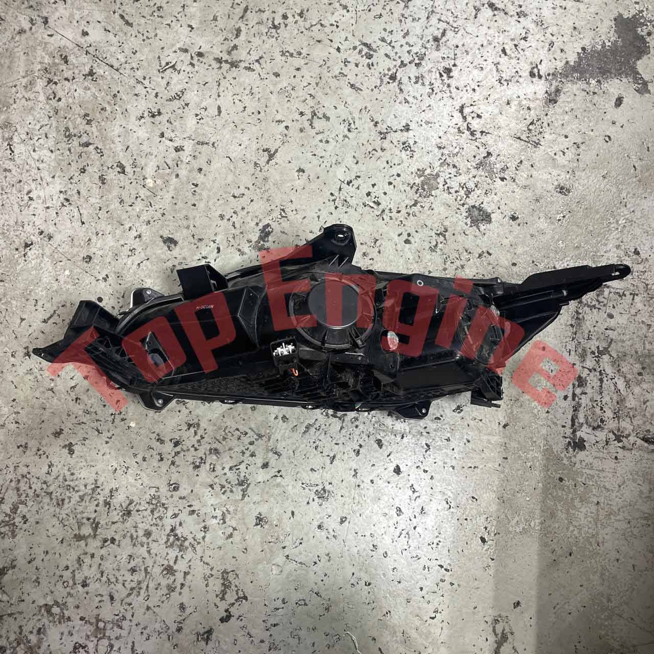 Right Halogen Headlight Assembly RHS Mitsubishi Triton L200 2019–2023 OEM 8301D373